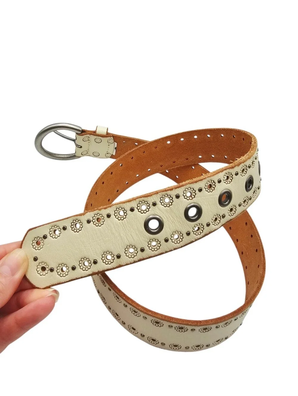 Fossil Cream Colored Embossed Studded Leather Belt Small